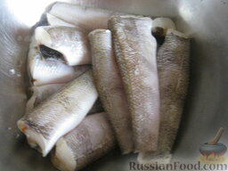 Нототения запеченная: Приготовление запеченной нототении:    Замороженную рыбу разморозить. При необходимости очистить от чешуи. Вымыть.