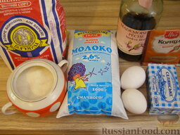 Масляно-заварной крем: Подготовить продукты для приготовления масляно-заварного крема.    Как приготовить крем масляно-заварной:    Яйца охладить в холодильнике. Масло нагреть при комнатной температуре до мягкости.