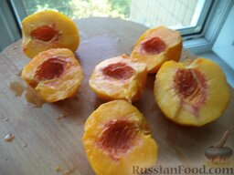 Варенье из нарезанных персиков без воды: Как приготовить варенье из персиков без воды:    Персики хорошо промыть, очистить от кожуры.