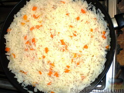 Рис с овощами: Добавляем готовый рис.