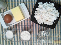 Простые сырники: Как приготовить простые сырники:  Подготовить ингредиенты для приготовления сырников.