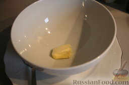 Молочный суп с грибами: Перед подачей на дно тарелки положить 1 ч. л. сливочного масла.