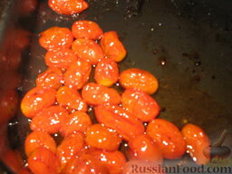 Спагетти с  солёными помидорами: Запекать 15 минут в духовке при 200С.