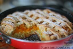 Абрикосовый пирог: Можно посыпать абрикосовый пирог сахарной пудрой для красоты.)
