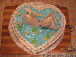 Торт "Сердечко с лебедями": Торт-сердце готов!