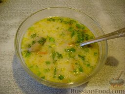 Сырно-луковый суп: Все, луковый суп с сыром готов! Украшаем мелко нарезанной зеленью.  ПРИЯТНОГО АППЕТИТА!!!   *В луковый суп можно добавлять макароны, фасоль.  **Для придания пикантности в луковый суп можно положить оливки (на вкус).  ***Количество ингредиентов тоже можно изменять на свой вкус (кто-то любит погуще, кто-то пожиже).