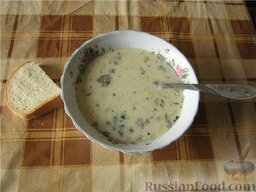 Грибной суп с картофелем и сыром: Добавляем зелень. Грибной суп готов. Приятного аппетита!