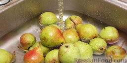 Варенье из груш с лимончиком: Груши нужно помыть.