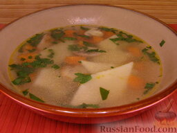 Постный суп с грибами и манными клецками: Постный суп с грибами готов. Приятного аппетита!