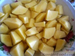 Постный капустняк: Как приготовить капустняк:    Картофель очистить, помыть, порезать.