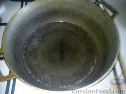 Галушки украинские: Как приготовить галушки украинские:    Вскипятить стакан воды (молока).