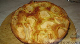Пирог "Сладкий шалун": Вкусный пирог с яблоками готов. Приятного аппетита!!!