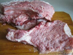 Свиные отбивные на косточке: Как приготовить свиные отбивные на косточке:    Куски свинины помыть, осушить и отбить.