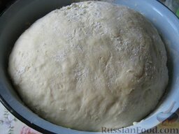 Турецкие булочки «Ачма»: Накрыть  тесто полотенцем и поставить на 40-50 минут в тепло.