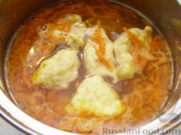 Куриный суп с галушками: Варить галушки нужно 5-7 минут при слабом кипении.