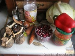 Борщ вегетарианский с грибами: Ингредиенты перед Вами.