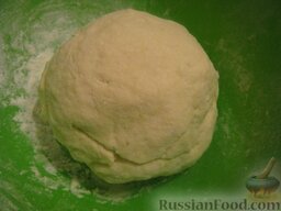 Печенье "Минутка": Замесить мягкое тесто. Поставить в холодильник на 1 час.