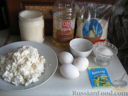 Быстрые сырники с манной крупой: Ингредиенты для сырников из творога с манкой перед Вами.
