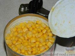Салат из печени "Вожделение": Открыть кукурузу, слить жидкость.