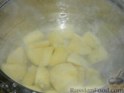 Роллы по-русски: Залить кипятком и варить до готовности 15-20 минут, посолив по вкусу.