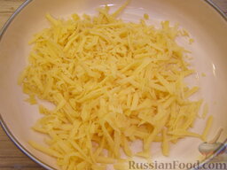 Тарталетки сырные: Как приготовить сырные тарталетки:    Сыр натереть на крупной терке.