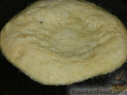Лангош - венгерская лепешка: Масло должно кипеть.