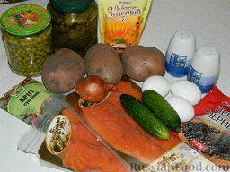 Салат "Оливье" с семгой и свежим огурцом: Как приготовить салат 