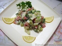 Салат с семгой «Наслаждение»: Украсить салат с семгой по желанию.   Приятного аппетита!