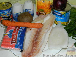 Салат из кальмаров и рыбы "Гавань": Ингредиенты для салата с рыбой и кальмарами.