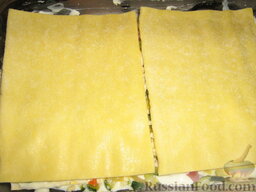 Лазанья с цуккини, беконом и копченым сыром: Теперь листы лазаньи - 1 слой.