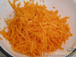 Пряный морковный салат с кунжутом: Как приготовить морковный салат с кунжутом:    Морковь вымыть, очистить, натереть на крупной терке.