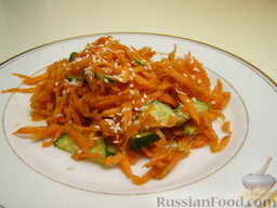 Пряный морковный салат с кунжутом: При подаче морковный салат посыпать кунжутом.    Приятного аппетита!