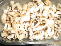 Голубцы из савойской капусты с мясо-грибной начинкой: Грибы чистим, режем небольшими кусочками.