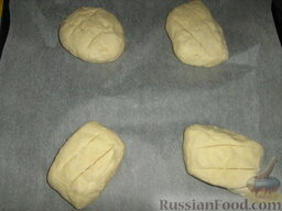 Хлеб сицилийский: На каждом хлебце делаем произвольные надрезы. Оставляем подходить 1-2 часа, ну а если дольше, то лучше.
