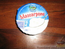 Паста (фузилли) с болгарским перцем и маскарпоне: Сыр маскарпоне по желанию можно заменить на очень жирные сливки.