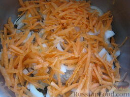 Минтай под маринадом: Затем выложить часть моркови. Затем слои повторить.