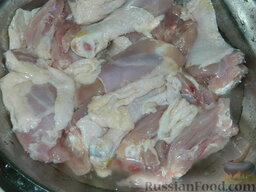 Курица в банке: Как приготовить курицу в стеклянной банке:    Разделить курицу на части. Вымыть.