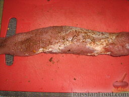 Буженина из свинины "Нежность": Как приготовить буженину из свинины:    Филе свинины натираем солью и любимыми специями, у меня специи для гриля.
