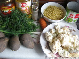 Суп с цветной капустой (брокколи) и вермишелью: Продукты для супа из цветной капусты с вермишелью перед вами.
