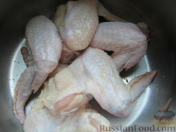 Суп куриный с брокколи: Приготовление куриного супа с брокколи.     Куриные крылья вымыть.
