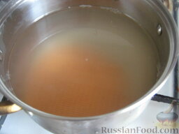 Суп-крем из чечевицы: Как приготовить крем-суп из чечевицы:    Чечевицу помыть. Залить холодной водой. Дать закипеть на большом огне, затем уменьшить до маленького. Варить 30 минут под крышкой.