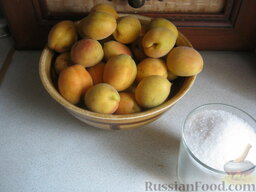 Абрикосовое варенье по бабушкиному рецепту: Продукты для абрикосового варенья перед вами.
