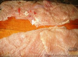 Итальянские куриные рулеты и соус "Маринара": Как приготовить куриные рулеты:    Большое филе разрезаем на 2 части вдоль. Накрыв пленкой, каждую часть тонко отбиваем.