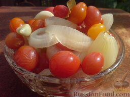 Маринованные сладкие помидоры черри: Маринованные помидоры черри готовы. Особого хранения не требуют.  Приятного аппетита!