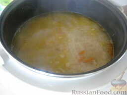 Узбекский плов (в мультиварке): Залить рис водой так, чтобы она была выше риса на 1,5-2 см.