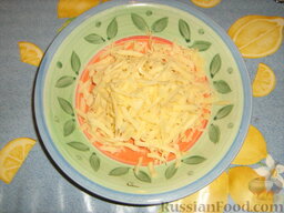 Помидоры, запеченные с сыром: Сыр натереть на крупной терке.