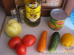 Салат "Щедрый" с помидорами и кукурузой: Продукты для салата с кукурузой и помидорами перед вами.