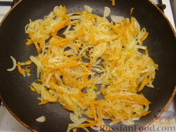 Тортилья с морковью: На сковороде разогреть растительное масло. Обжарить овощи на среднем огне, помешивая, до золотистого цвета (7-10 минут). Посолить.