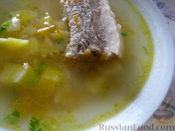 Суп из свиных ребрышек с макаронами: Подавать суп из свиных ребрышек горячим.   Приятного аппетита!
