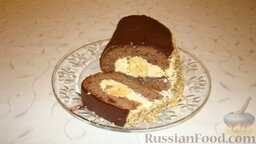 Шоколадный торт "Слоновья слеза": Поливаем верхнюю часть торта и край теплой глазурью. Готовый шоколадный торт 